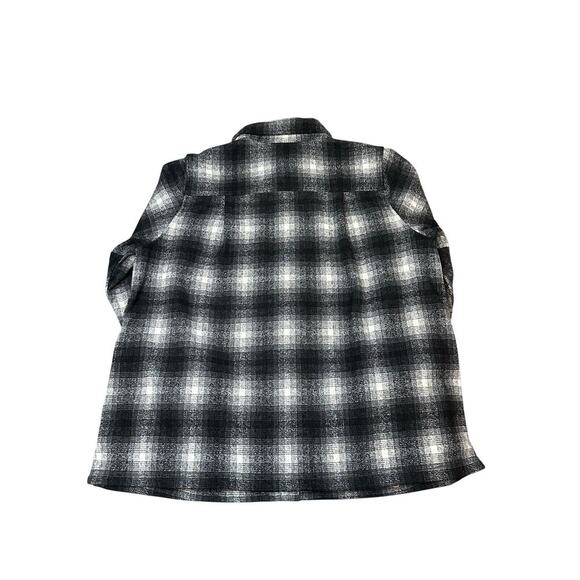 Wildfang The Essential Flannel Shacket 1X - Picture 4 of 7
